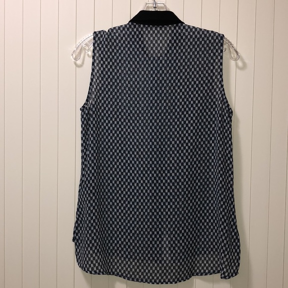 H & M Sheer Sleeveless Collared Printed Blouse 34” - Picture 8 of 9